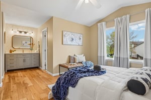 N Ivy Way-S2310-029.jpg