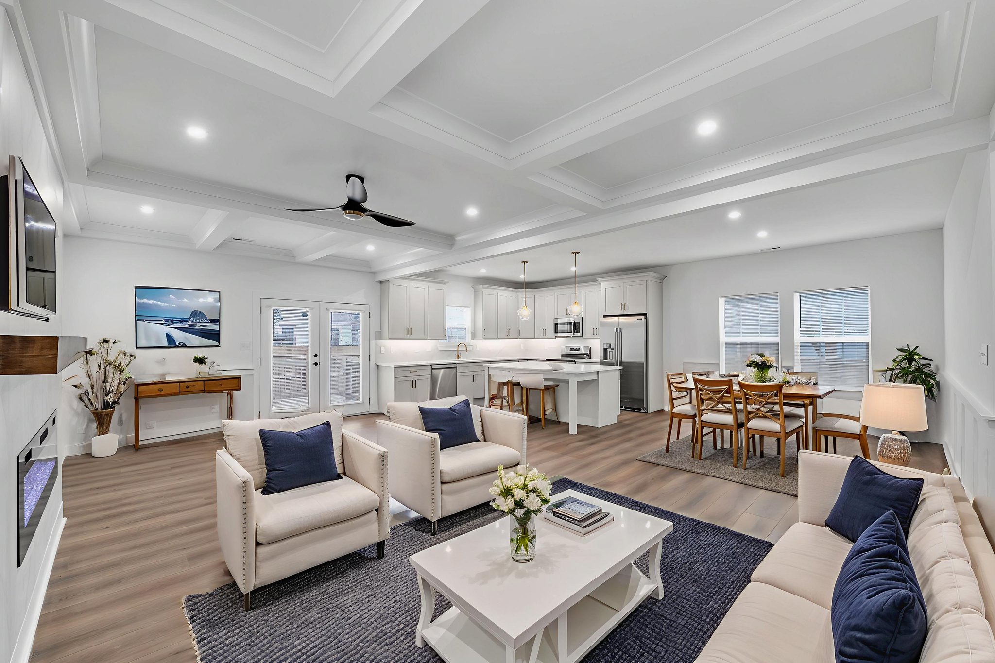 DSC_1858 virtually staged.jpeg