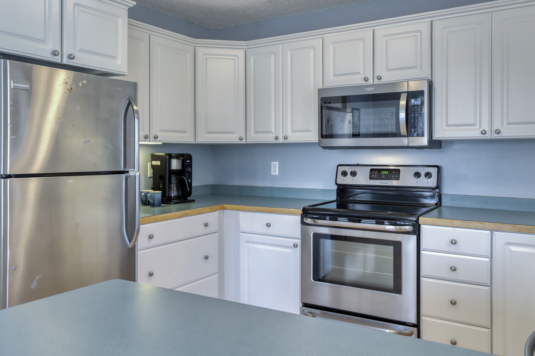 1223 Fairmount Ave, Saint Paul, MN 55105 Excalibur Portraits