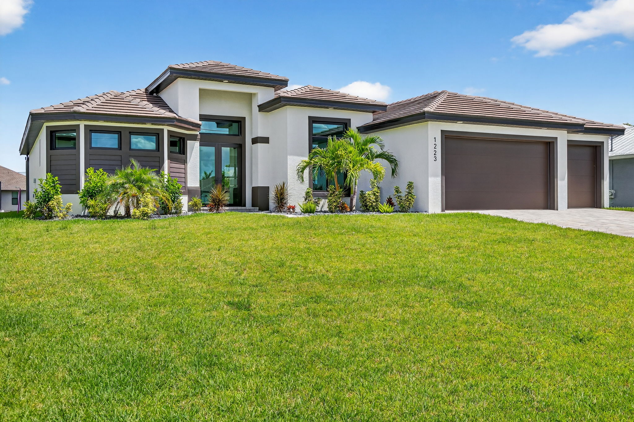 Front Exterior 2 of 2