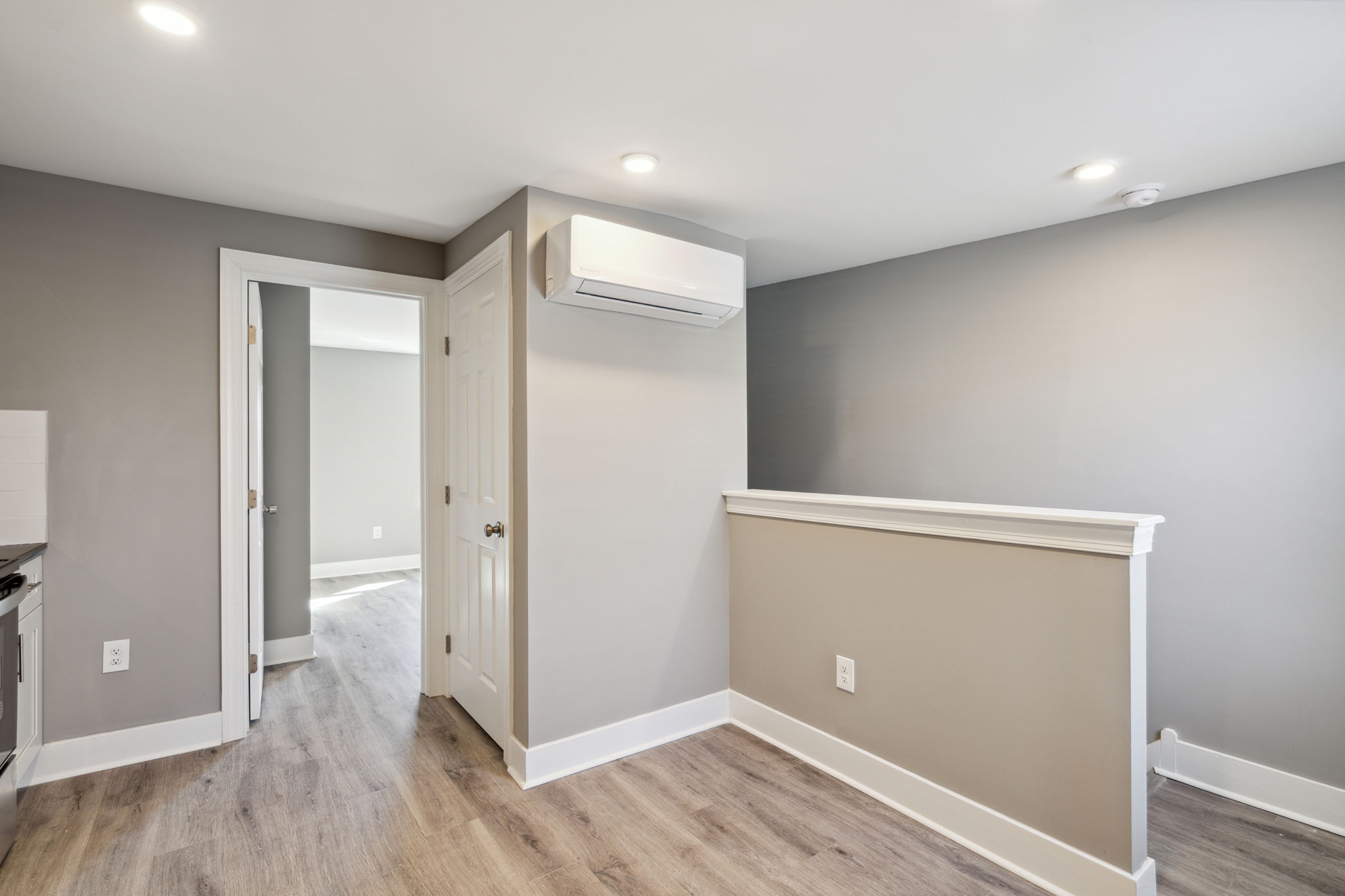 1223 W Somerset Unit 2-13