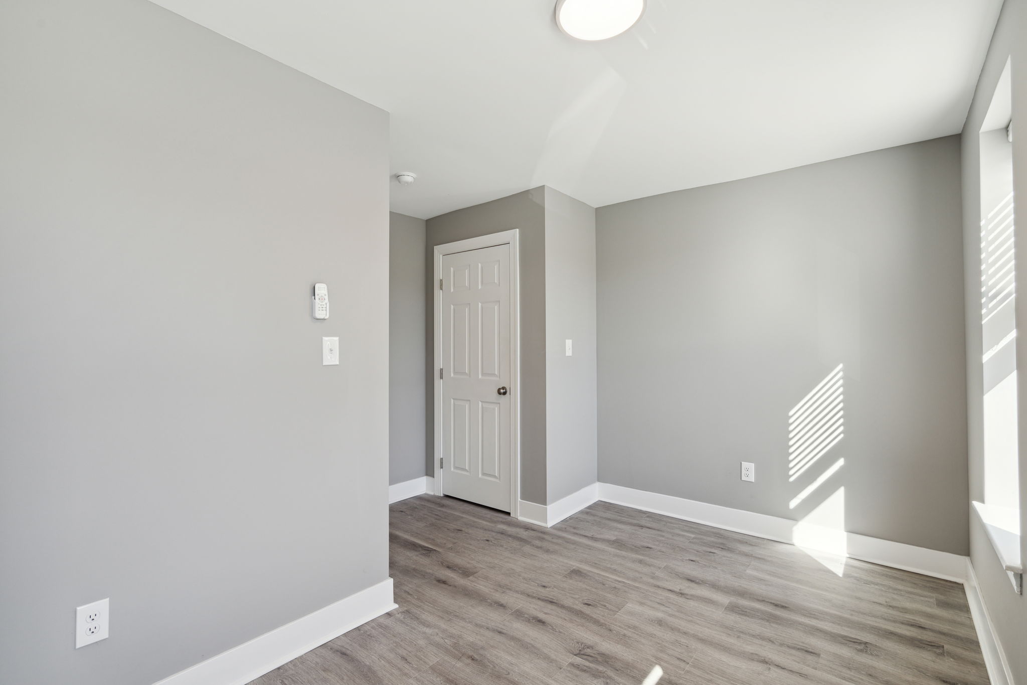 1223 W Somerset Unit 2-09