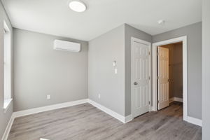 1223 W Somerset Unit 2-07