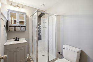 1223 W Somerset Unit 2-05