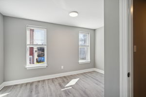 1223 W Somerset Unit 2-06