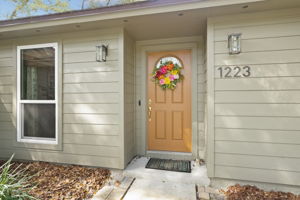 Front Entry Detail