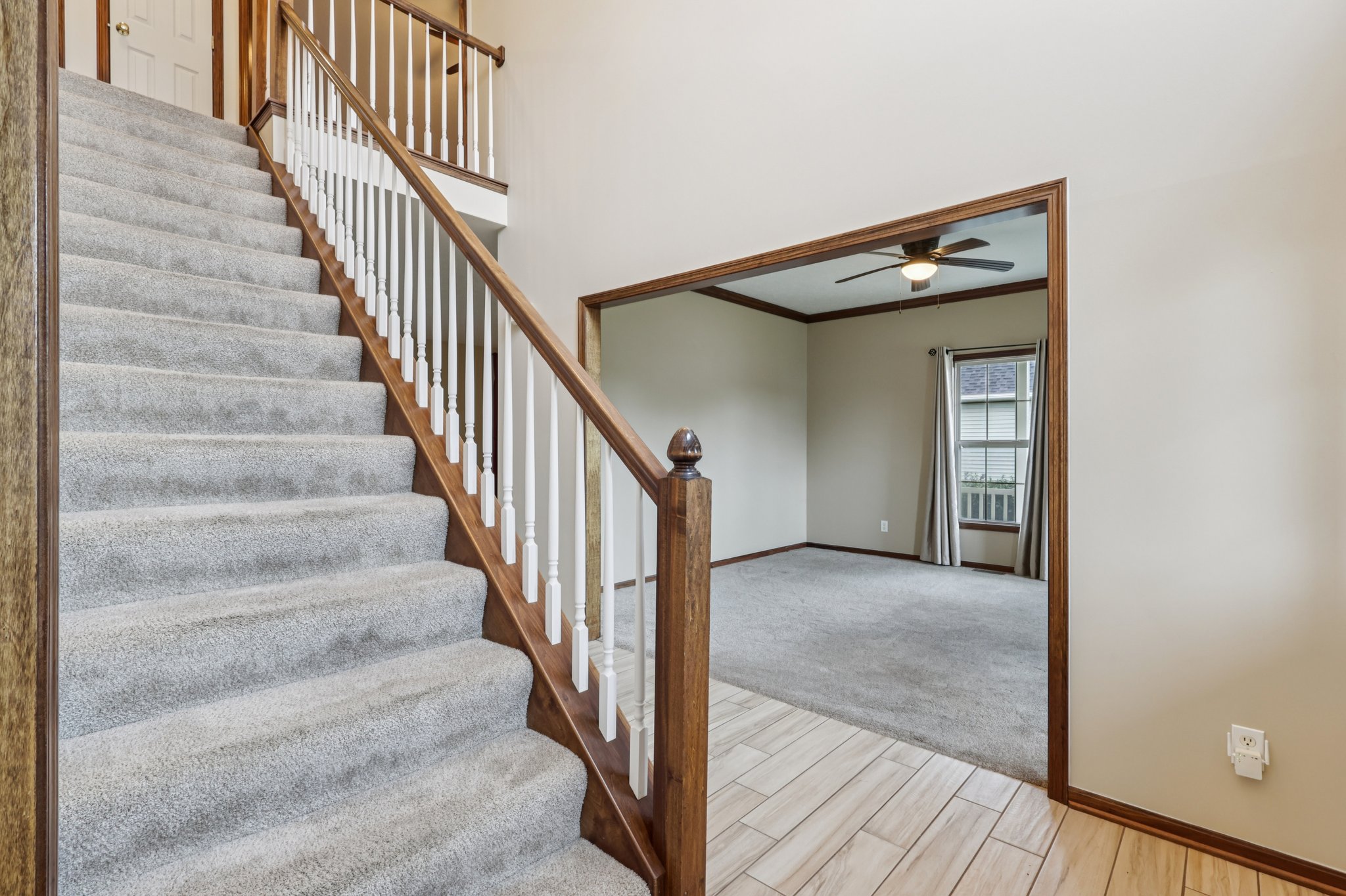 Cantburg Ave NW-S0810-011.jpg