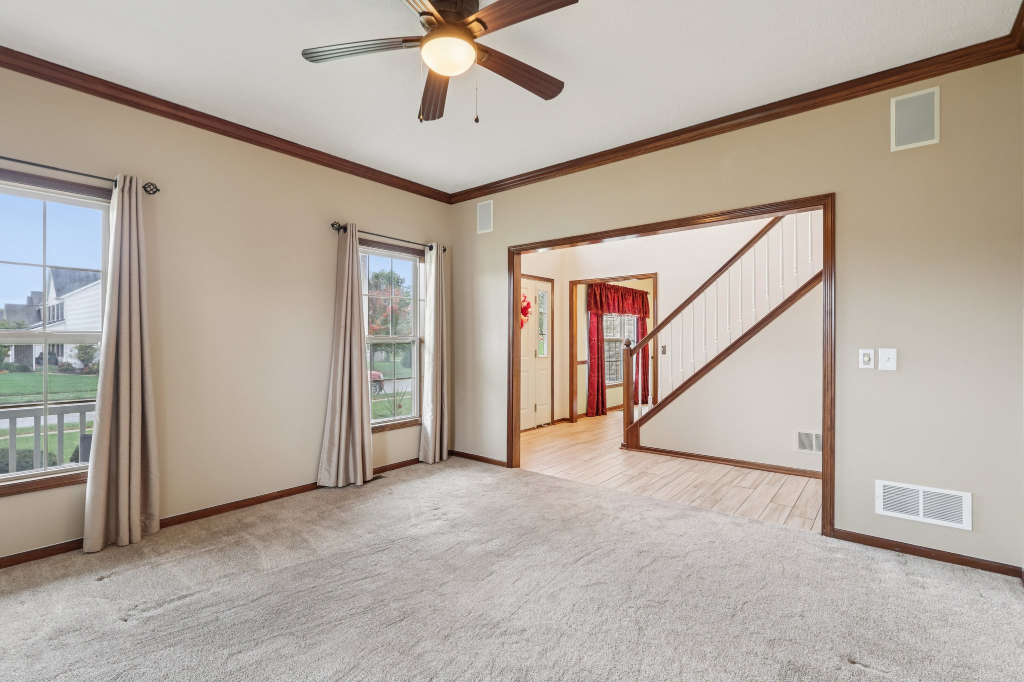 Cantburg Ave NW-S0810-012.jpg