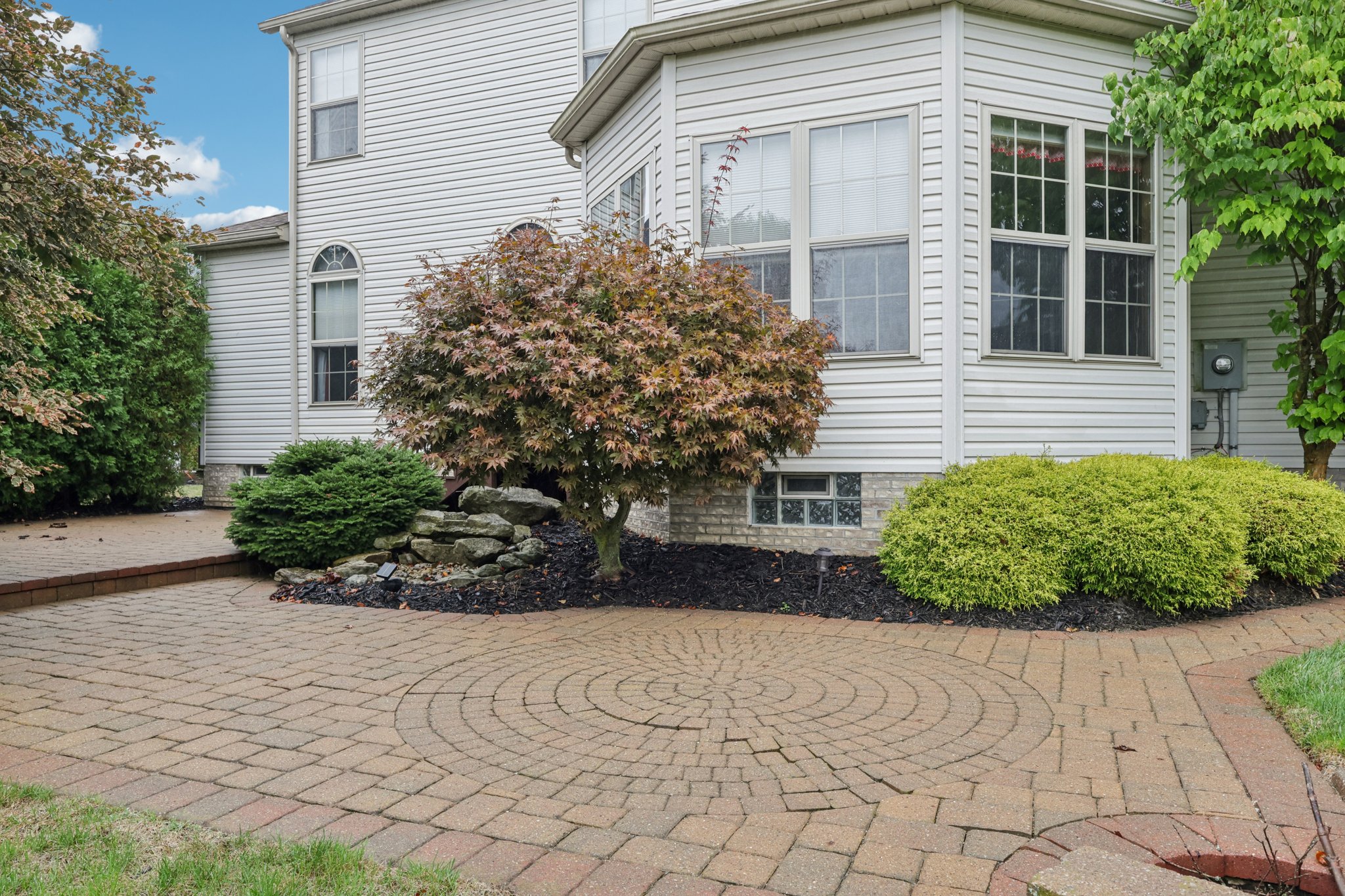 Cantburg Ave NW-S0810-026.jpg
