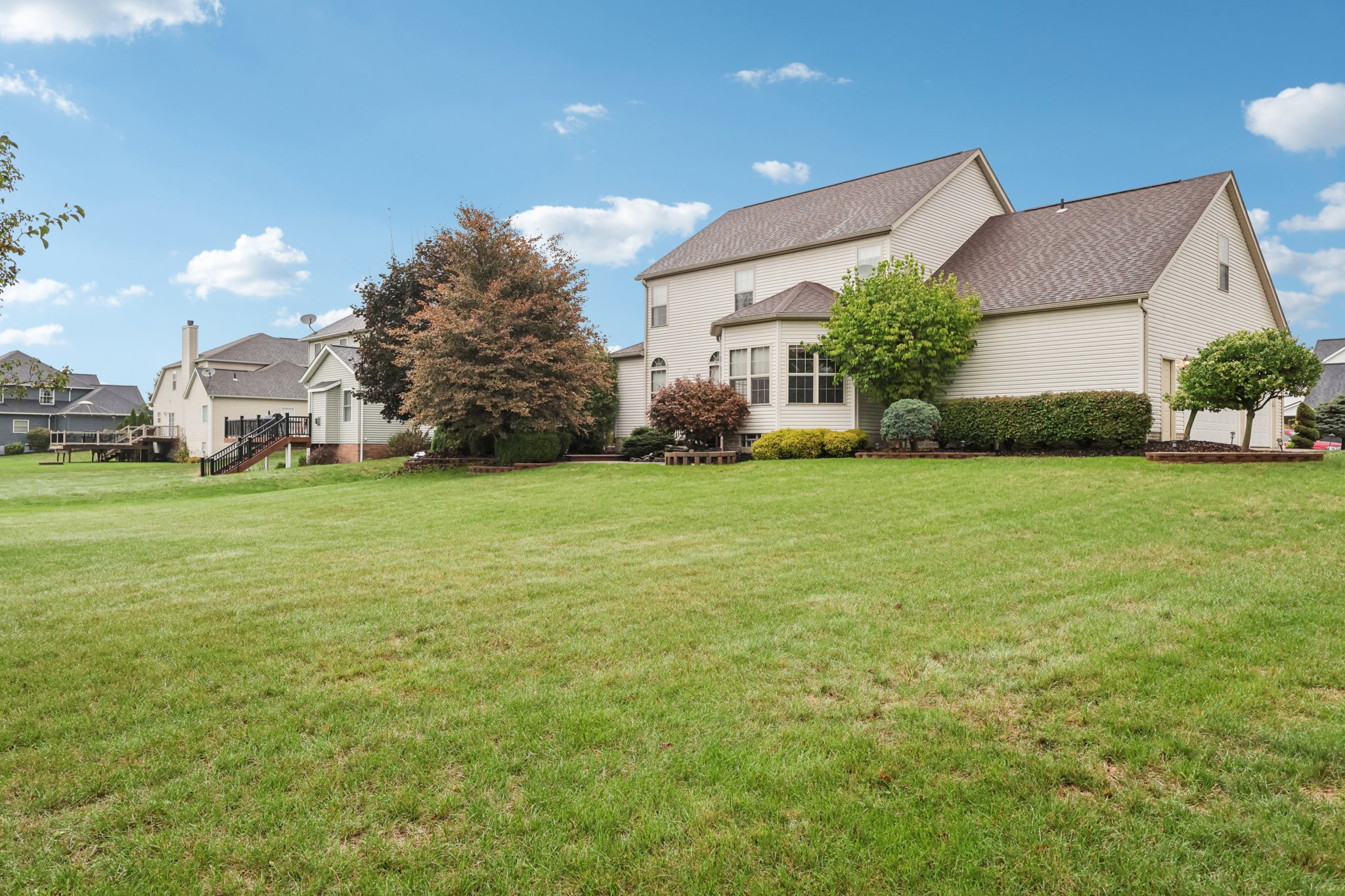 Cantburg Ave NW-S0810-031.jpg