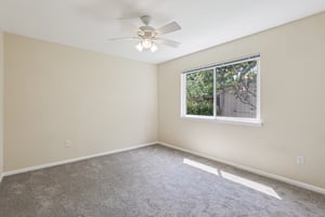 Briar Forest Dr-S0409-018.jpg