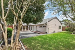 Briar Forest Dr-S0409-029.jpg