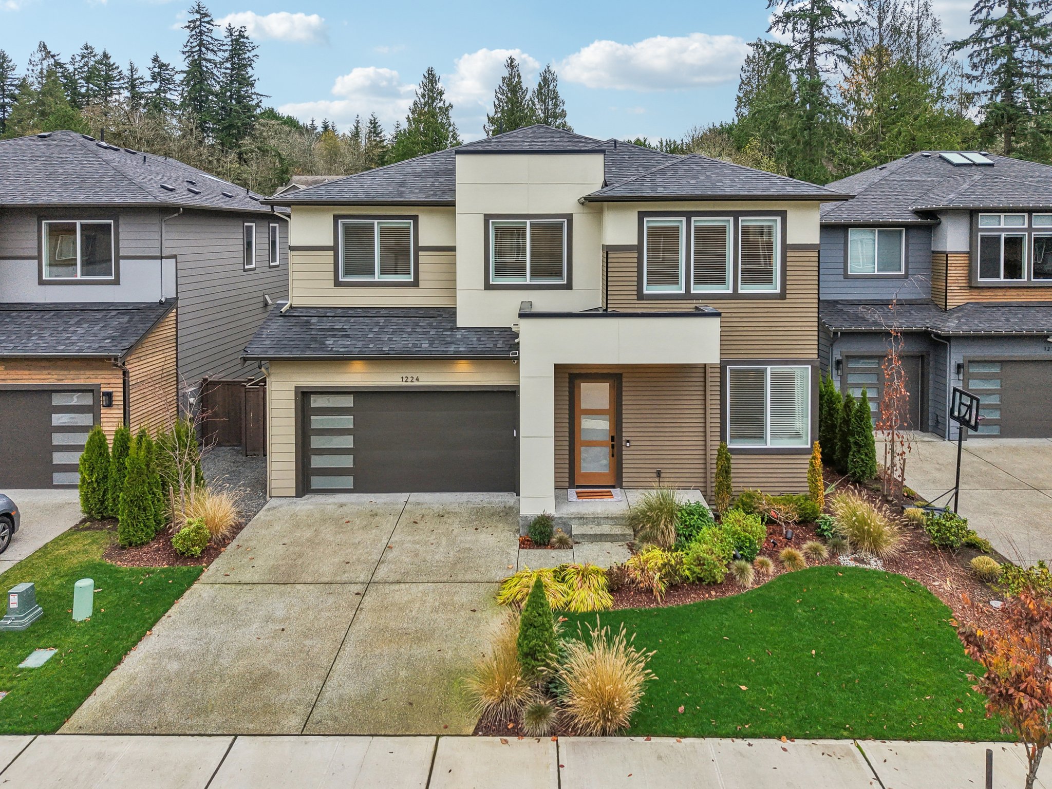 222nd Ct SE-S0112-002.jpg