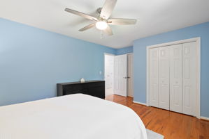  Photo 49
