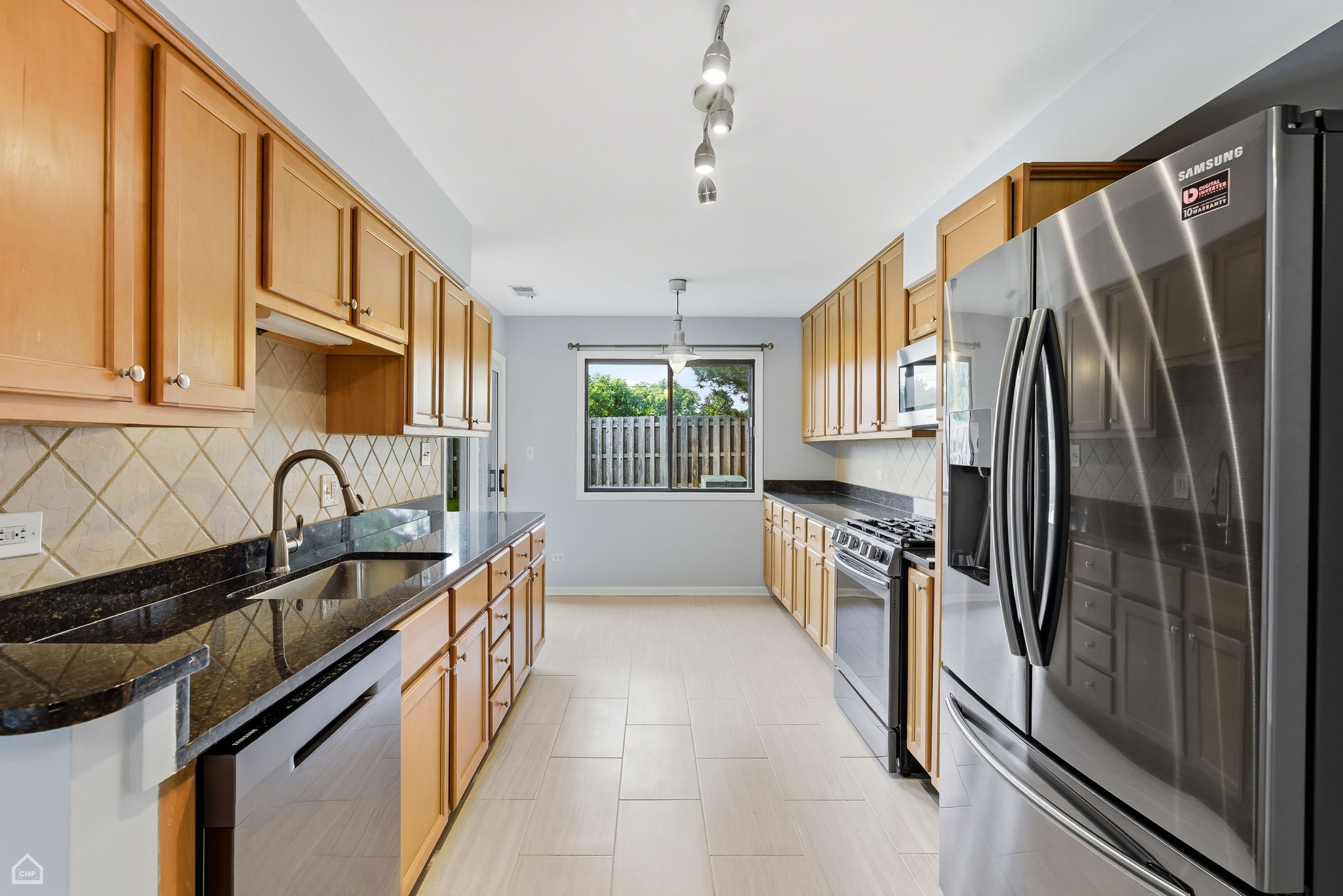 1224 Knottingham Ct 1A - Lukasz Lach_CHP2025_009