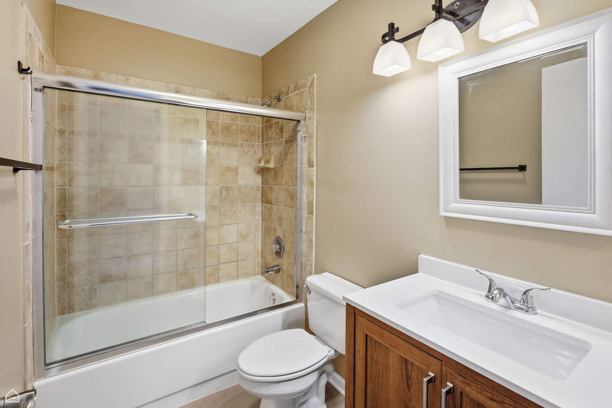 1224 Knottingham Ct 1A - Lukasz Lach_CHP2025_012