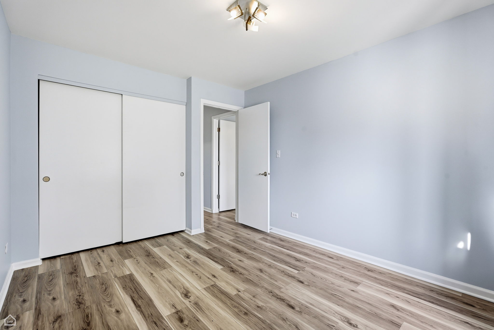 1224 Knottingham Ct 1A - Lukasz Lach_CHP2025_015