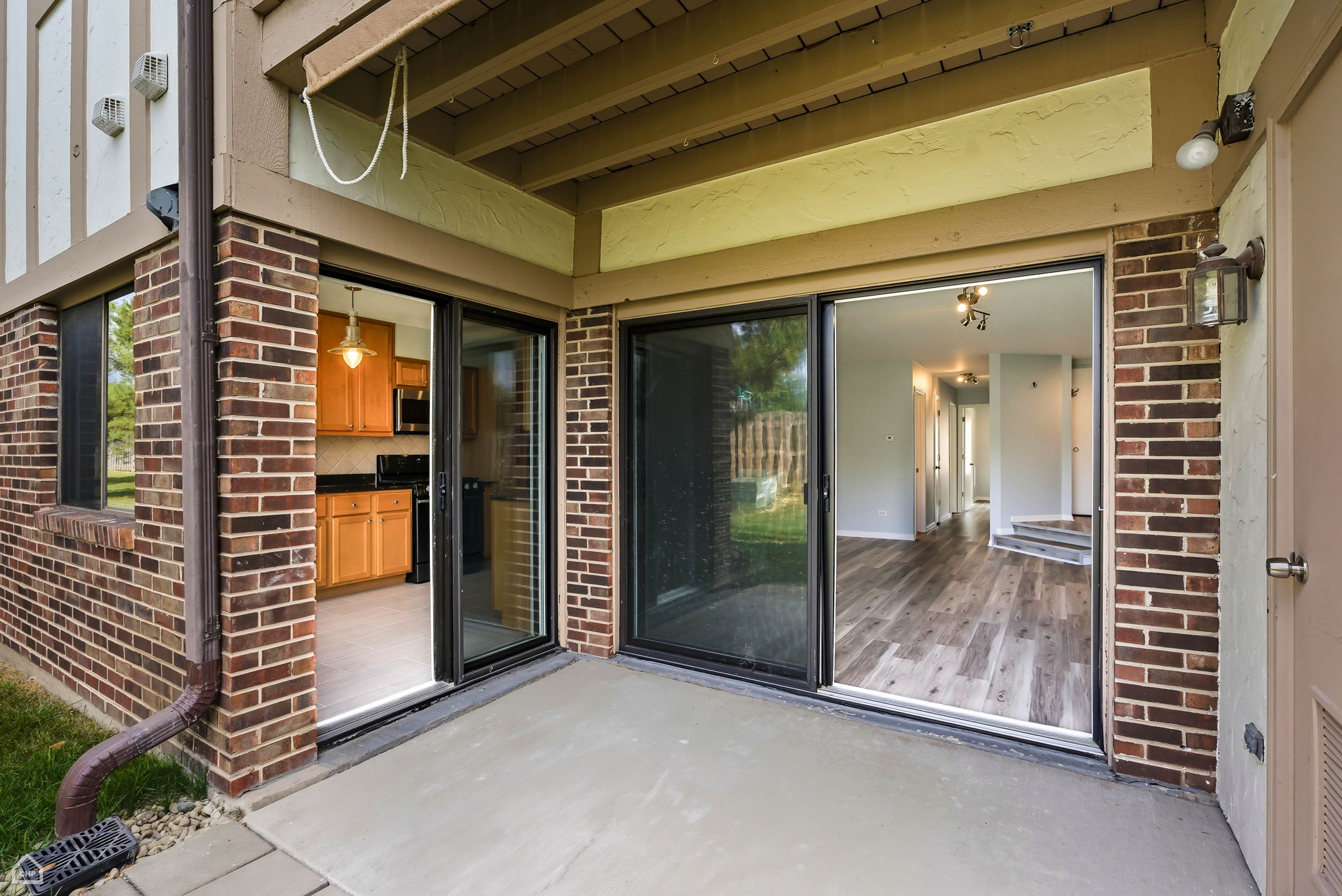 1224 Knottingham Ct 1A - Lukasz Lach_CHP2025_020