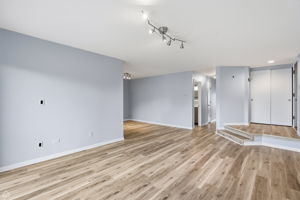 1224 Knottingham Ct 1A - Lukasz Lach_CHP2025_007