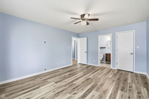 1224 Knottingham Ct 1A - Lukasz Lach_CHP2025_017