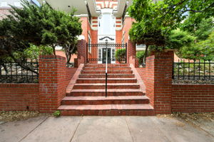  Photo 0