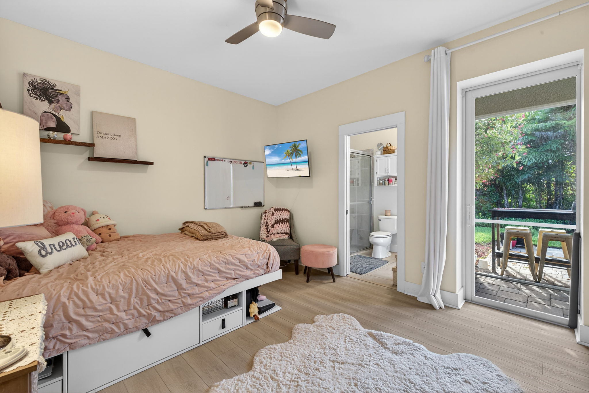 Guest Bedroom 2 - 2 of 2