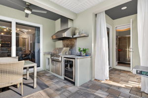 Outdoor Kitchen Grill