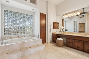 12253 N 115th St - 038.jpg