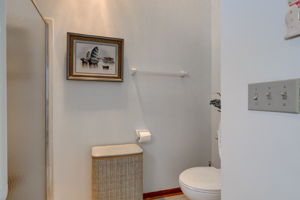  Photo 37