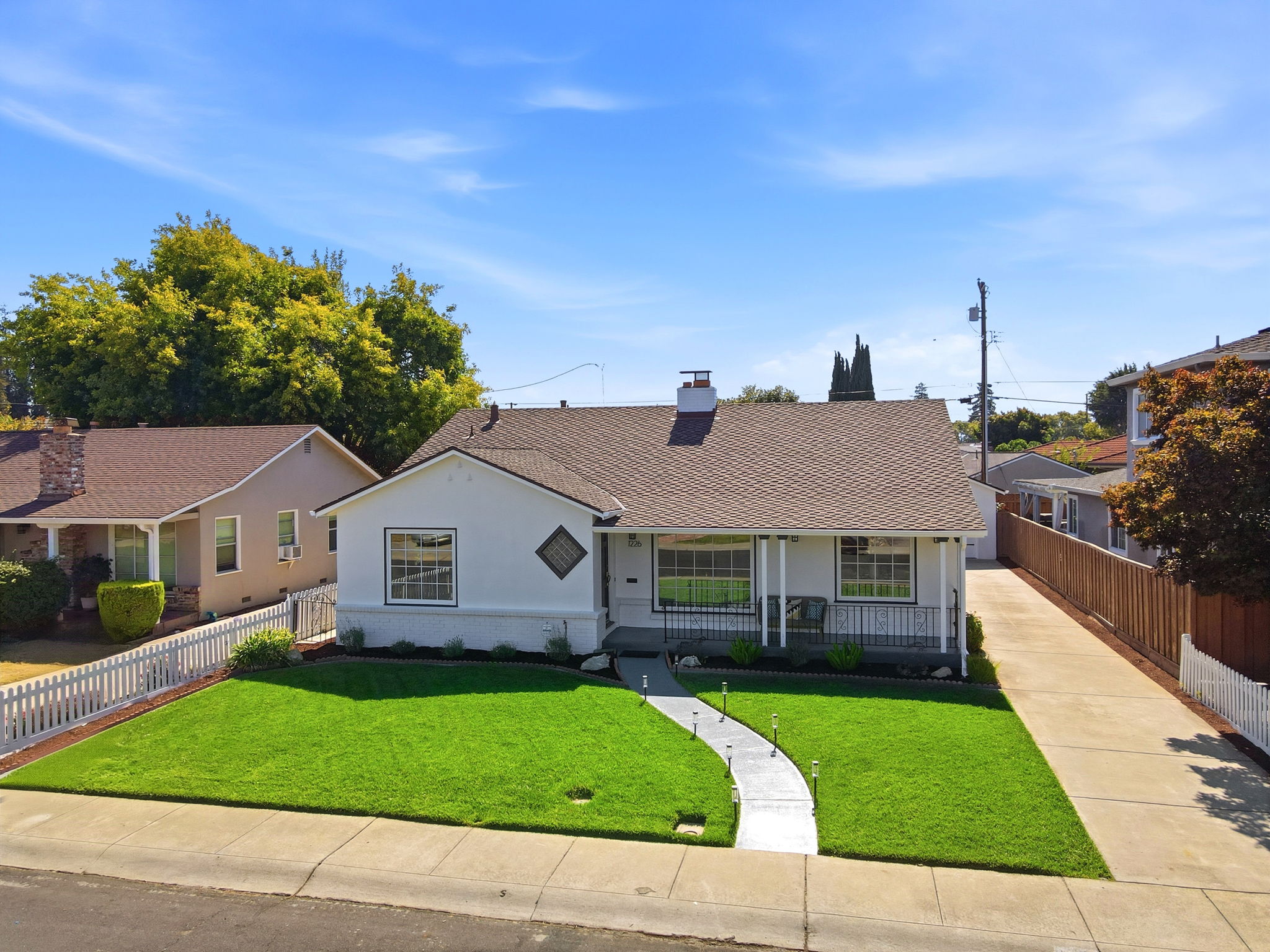 003_F8_AERIAL_1226 Chapel Dr