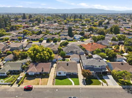 010_F8_AERIAL_1226 Chapel Dr