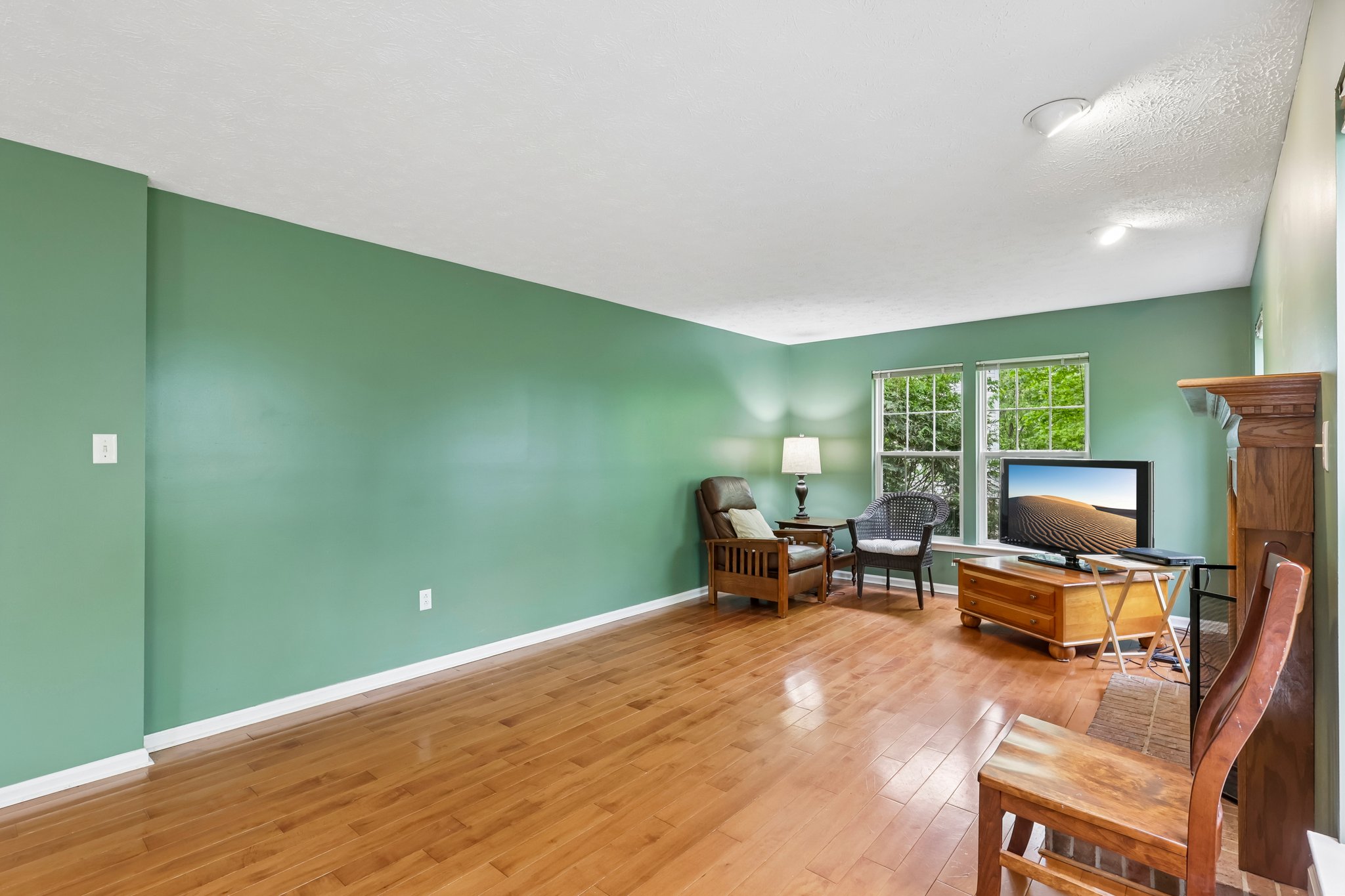 Crescent Boulevard Ext-S0105-015.jpg