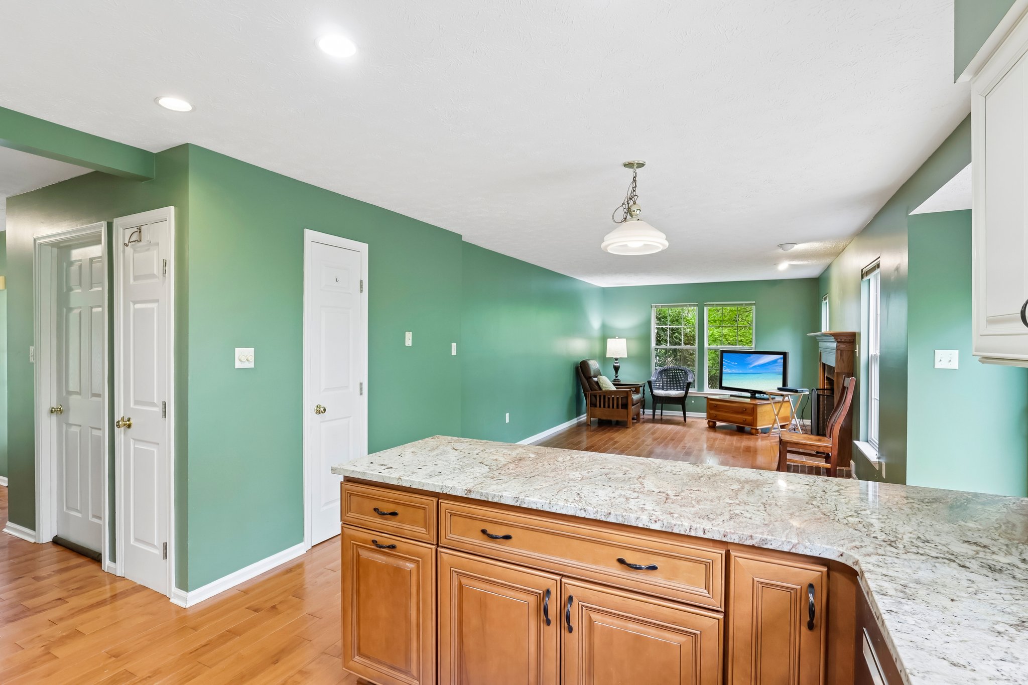 Crescent Boulevard Ext-S0105-022.jpg