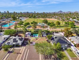 1226 E Almeria Rd - 002.jpg