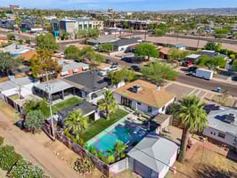 1226 E Almeria Rd - 007.jpg