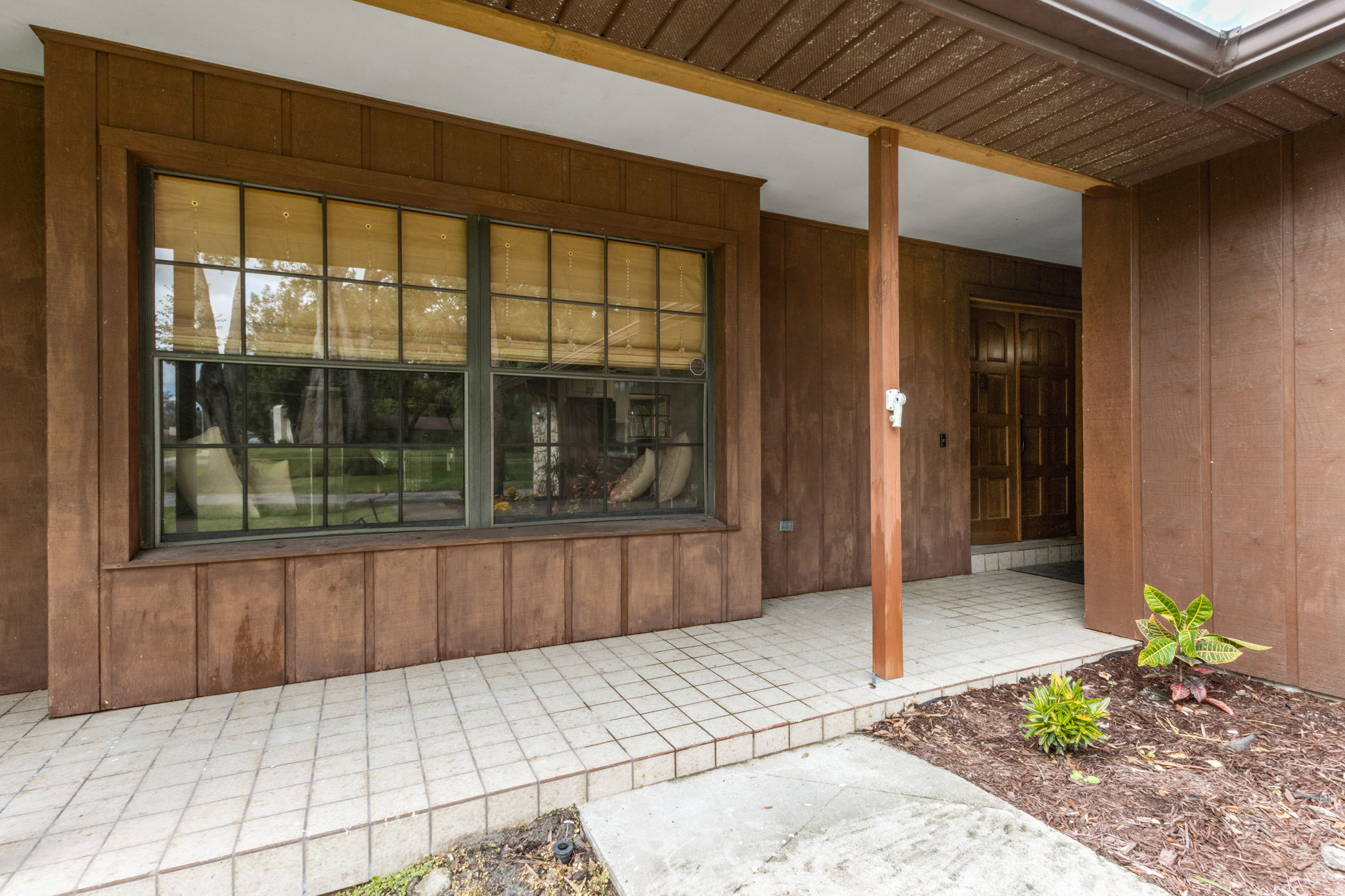 Front Entry Detail