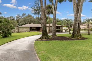 Welcome to 1226 Foxtree Trail