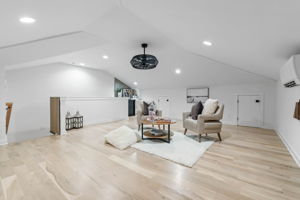  Photo 49