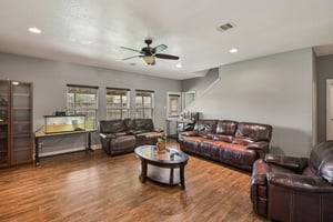 Newsome Glenn Dr-S0807-005.jpg