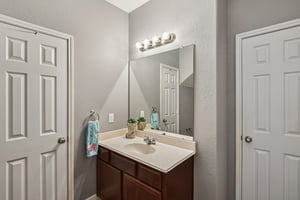 Newsome Glenn Dr-S0807-018.jpg