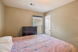 Newsome Glenn Dr-S0807-043.jpg