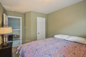 Newsome Glenn Dr-S0807-044.jpg