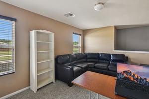 Newsome Glenn Dr-S0807-046.jpg