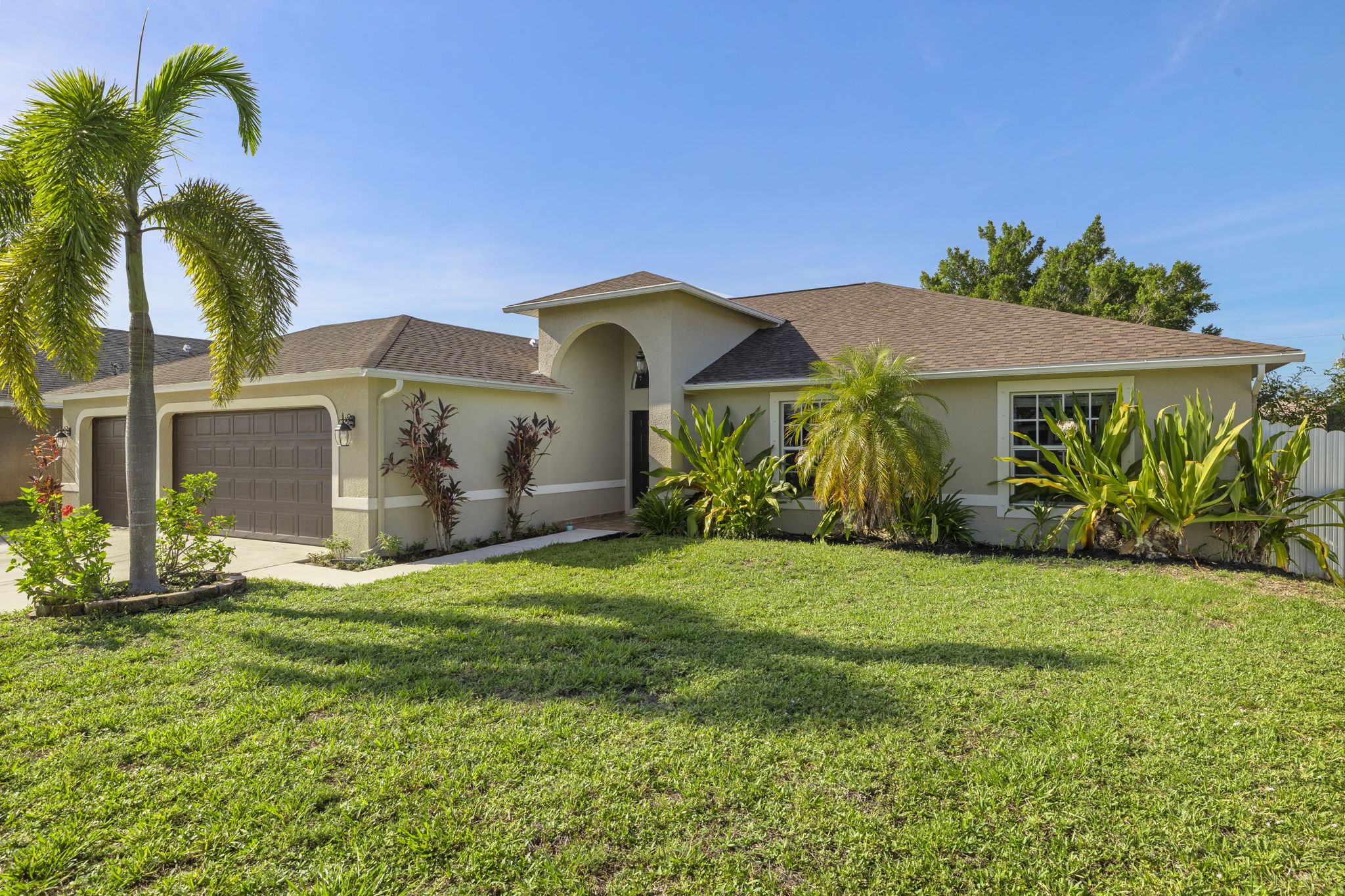 Front Exterior 2 of 2