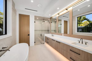 Primary Bathroom equipped with an integrated sound system
