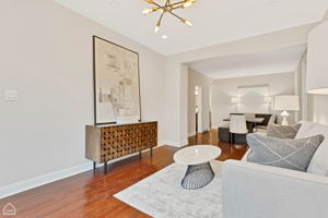 1227 N Artesian Ave_009