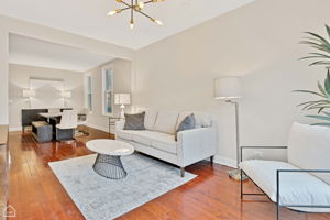1227 N Artesian Ave_010