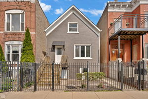 1227 N Artesian Ave - reshoot0422_001