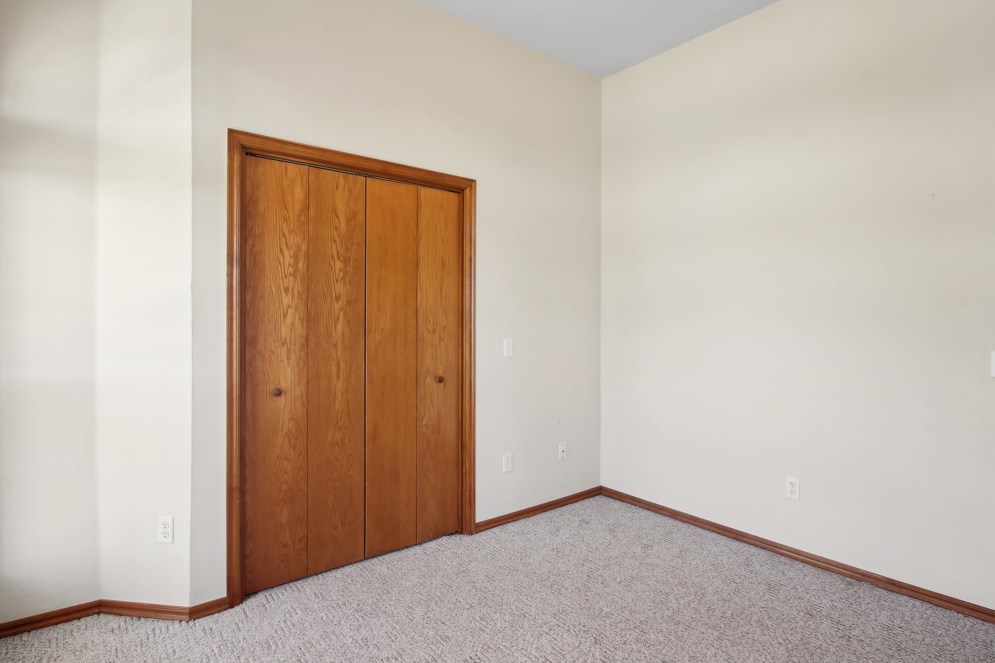 Stout Dr NW-2105-034.jpg