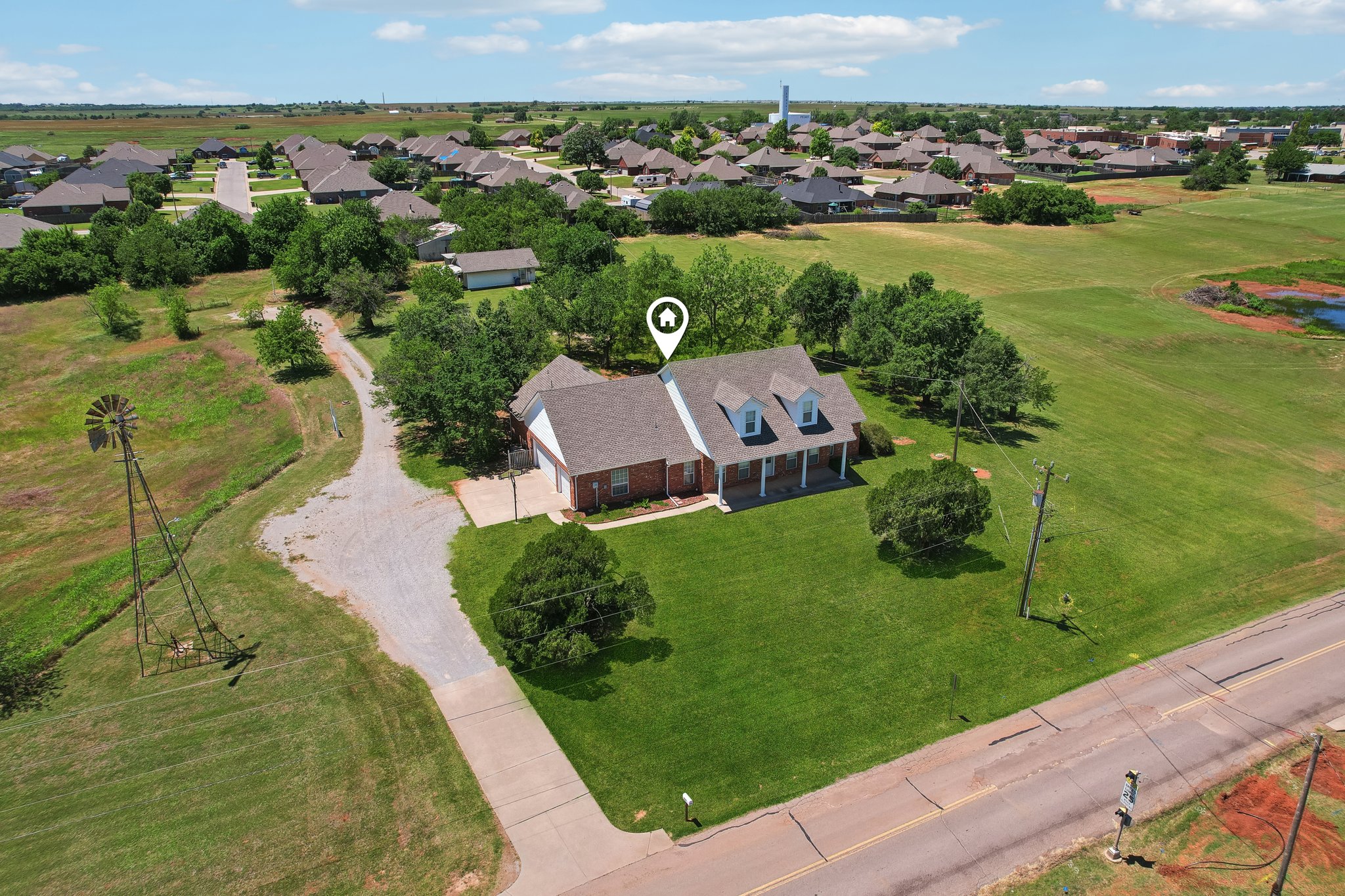 Stout Dr NW-2105-054.jpg
